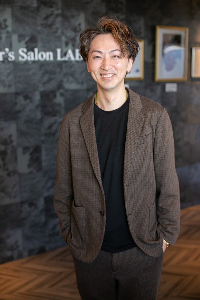スタイリスト