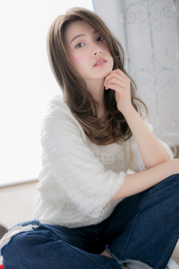 上品なモーブカラー艶ロングd