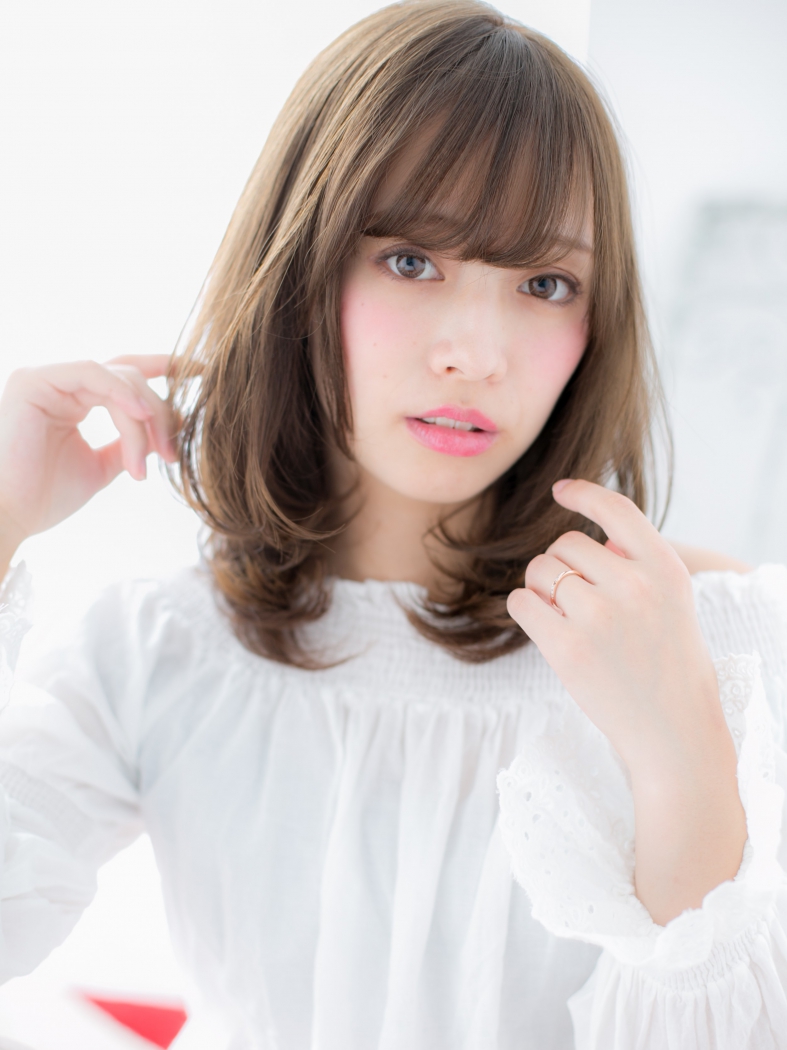 くせ毛風ゆるふわ抜け感セミディa