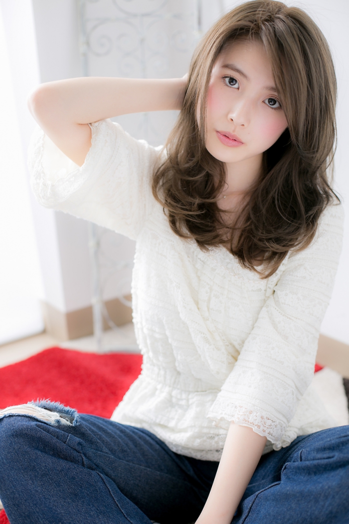 上品なモーブカラー艶ロングd