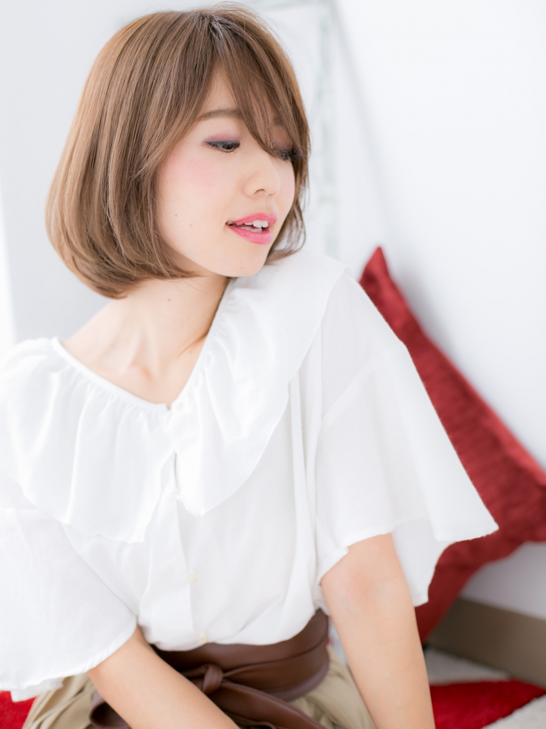 斜めバングで小顔見せ♪ワンカール大人ボブa